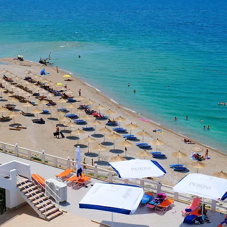 Emblem فندق ساراندا