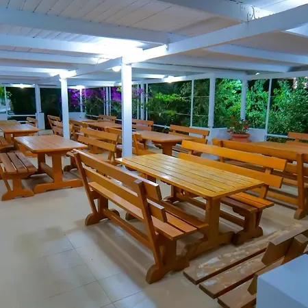 Emblem 호텔 Sarandë