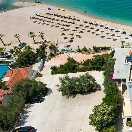 Emblem Hotel 4*