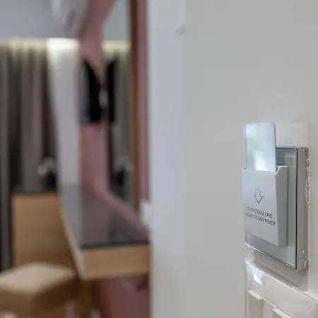 호텔 Emblem Sarandë