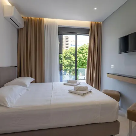Hotel Emblem 4*