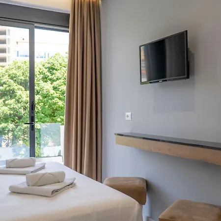 Emblem Hotel 4*