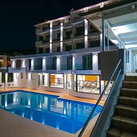 Hotel Emblem 4*